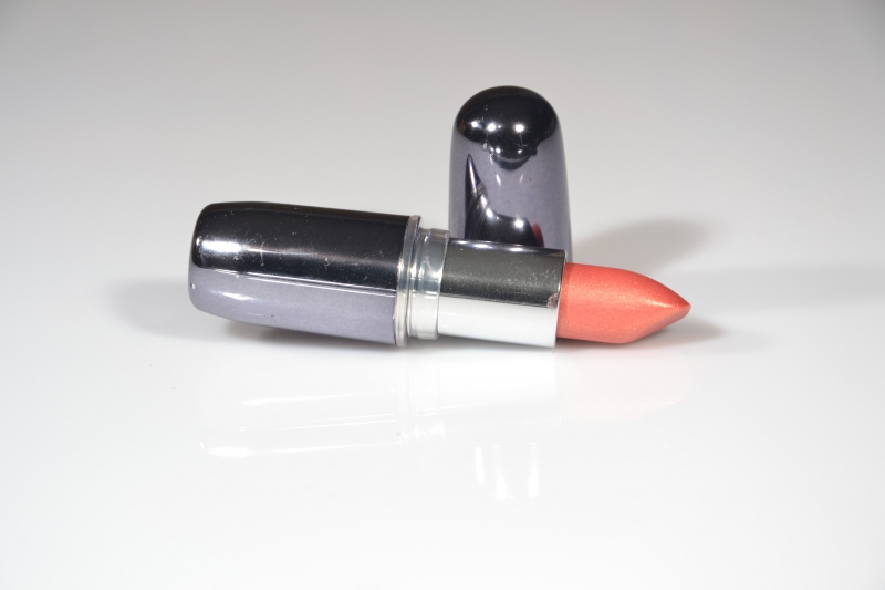 esthetique-LE PRADET-min_lipstick-273109